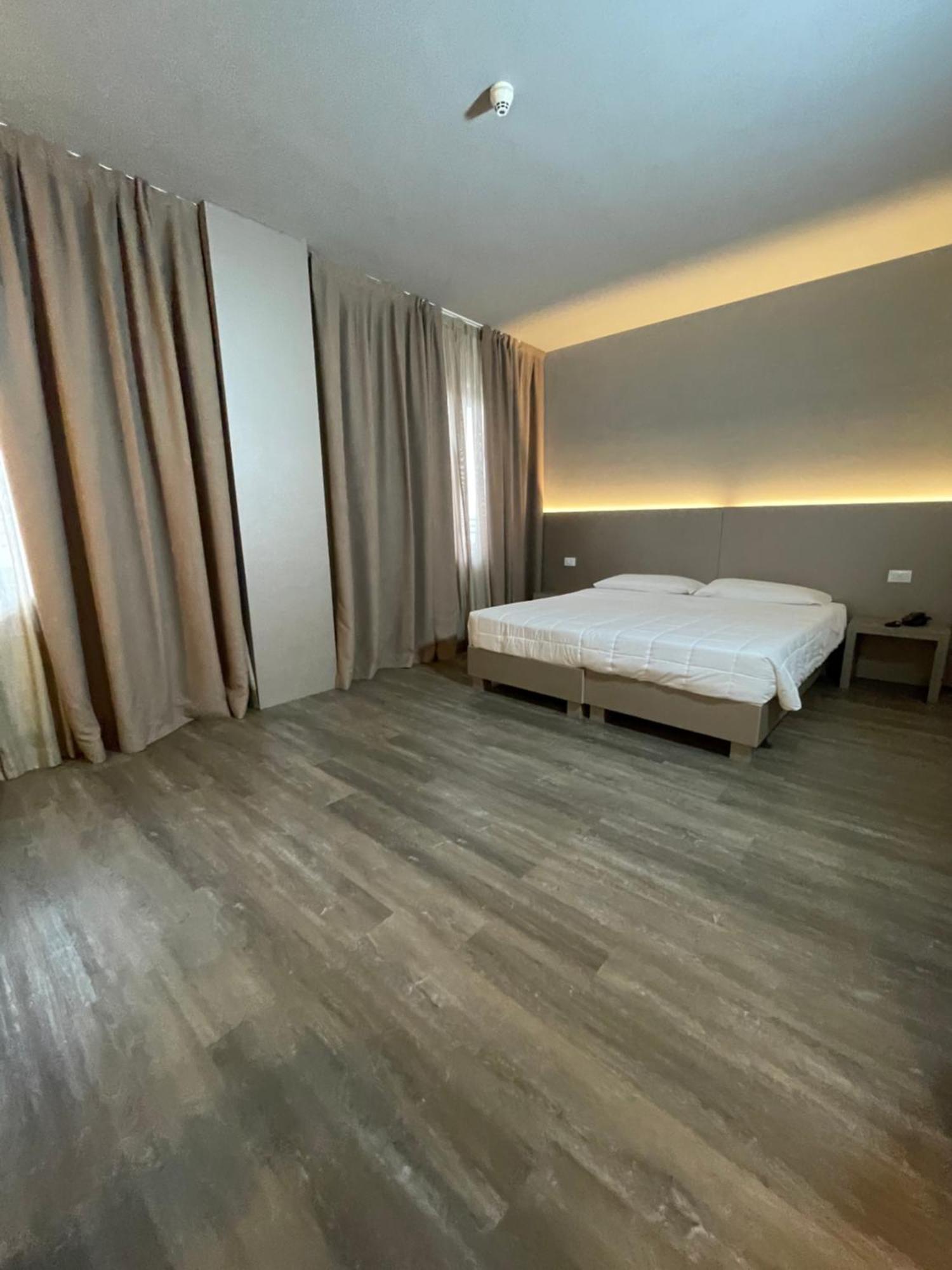 Hotel Albatros Местре Экстерьер фото