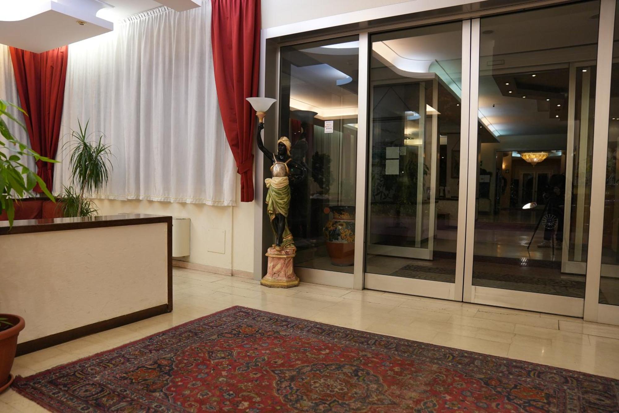 Hotel Albatros Местре Экстерьер фото