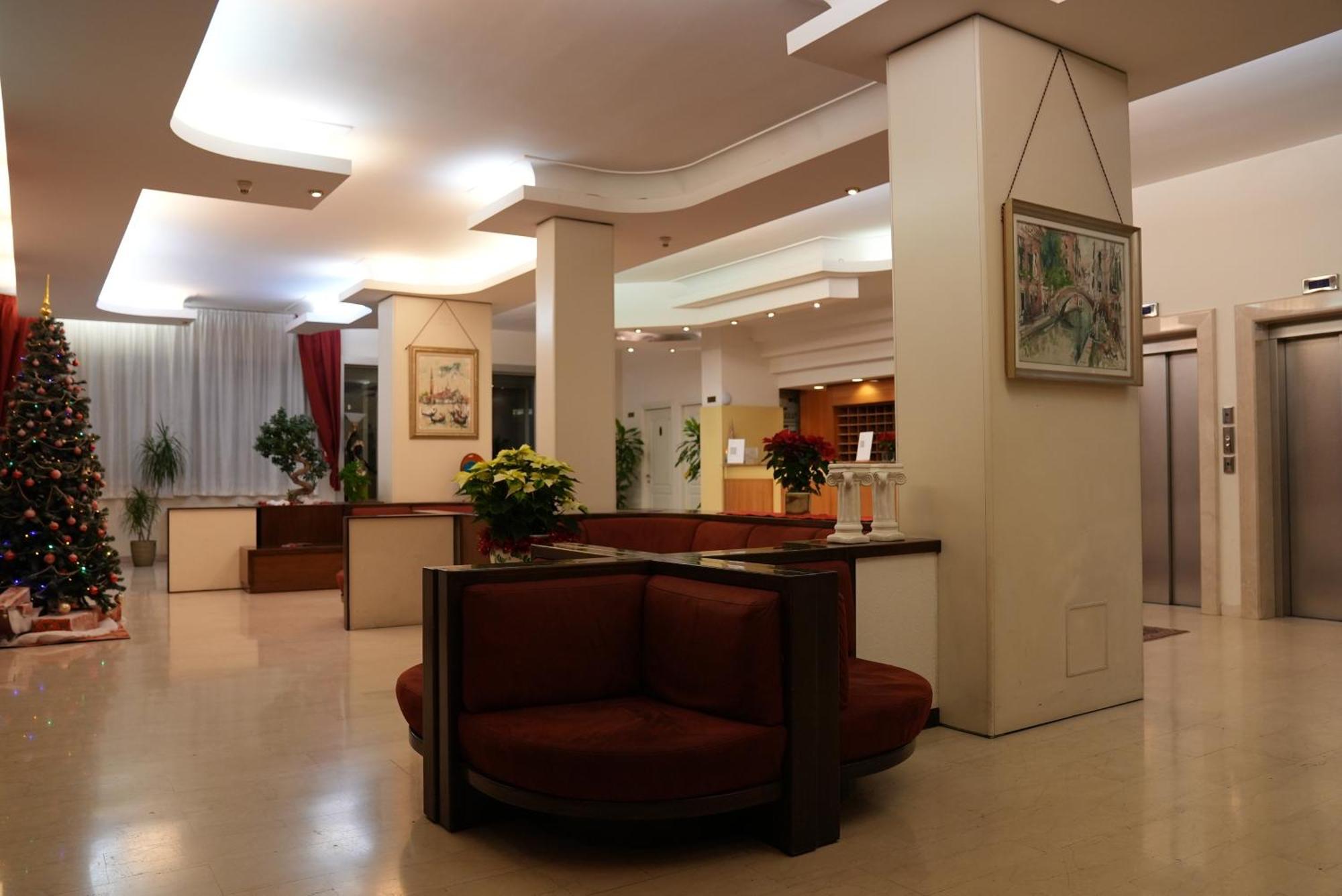 Hotel Albatros Местре Экстерьер фото
