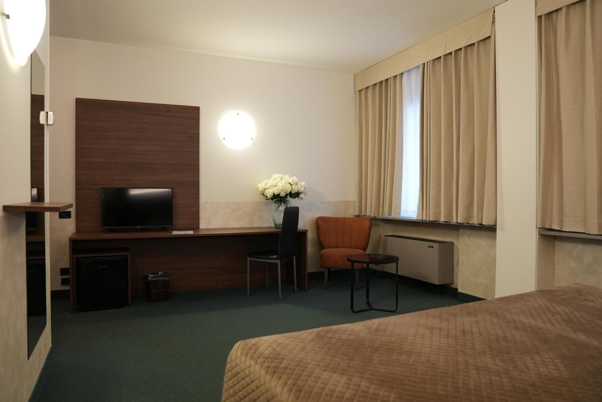 Hotel Albatros Местре Экстерьер фото