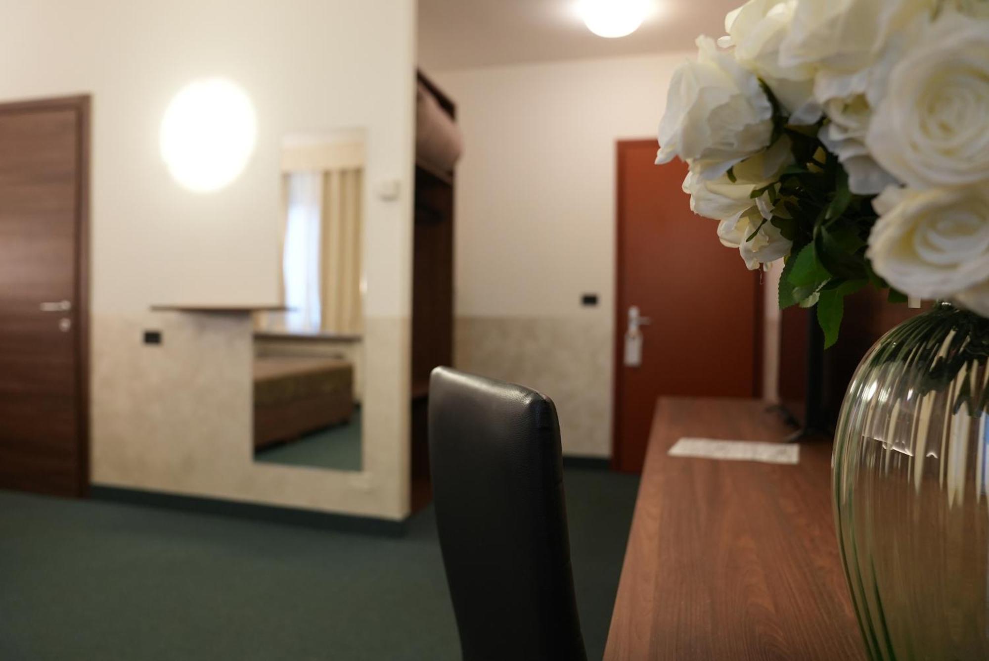 Hotel Albatros Местре Экстерьер фото