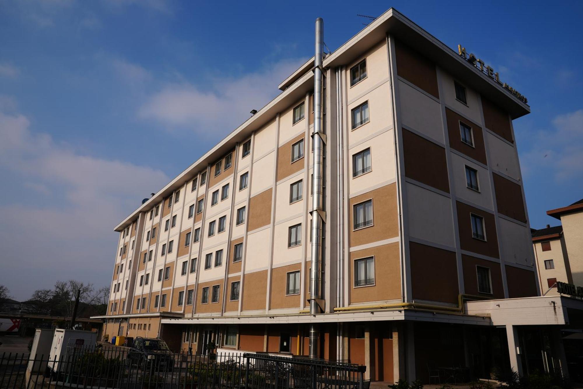 Hotel Albatros Местре Экстерьер фото