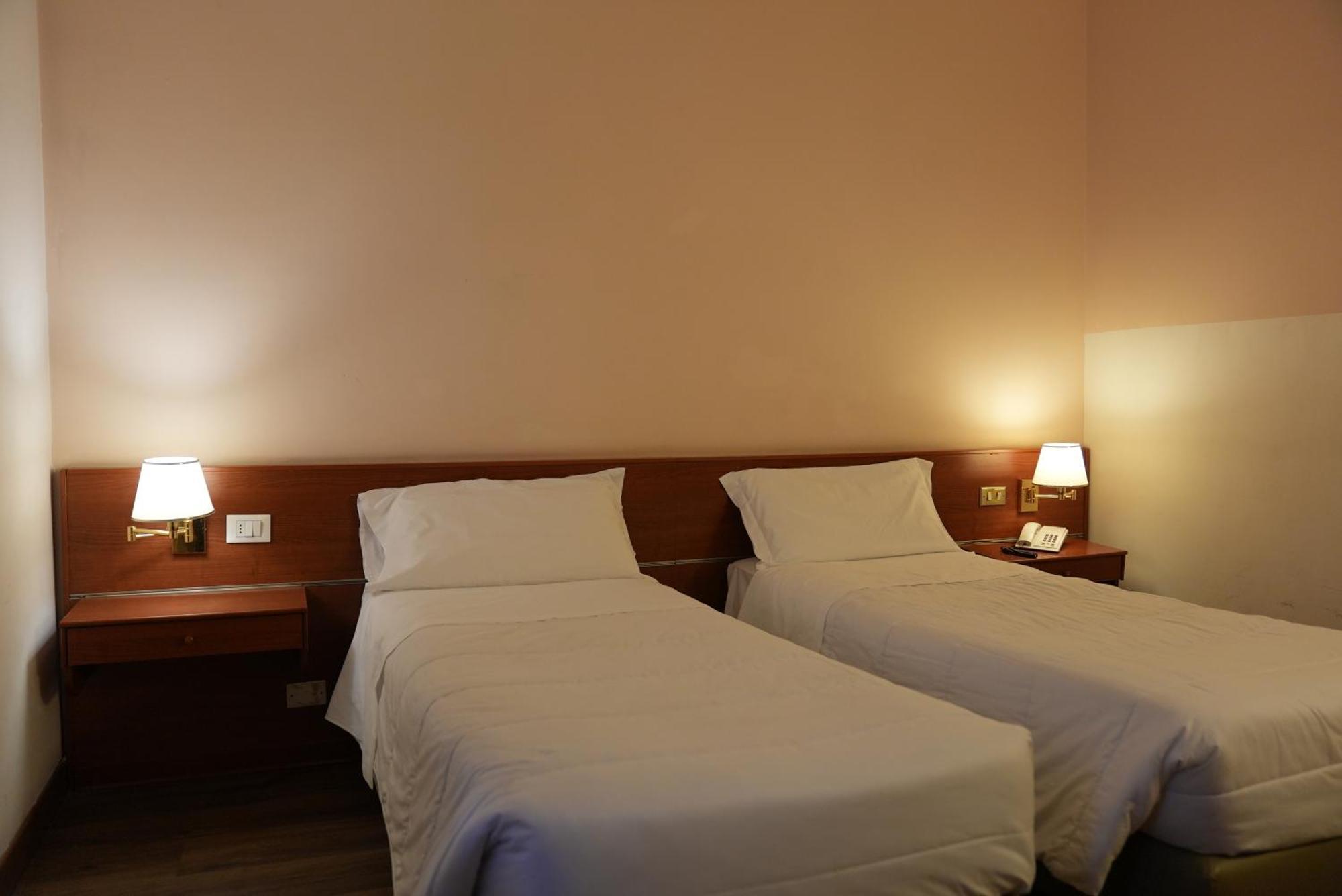 Hotel Albatros Местре Экстерьер фото