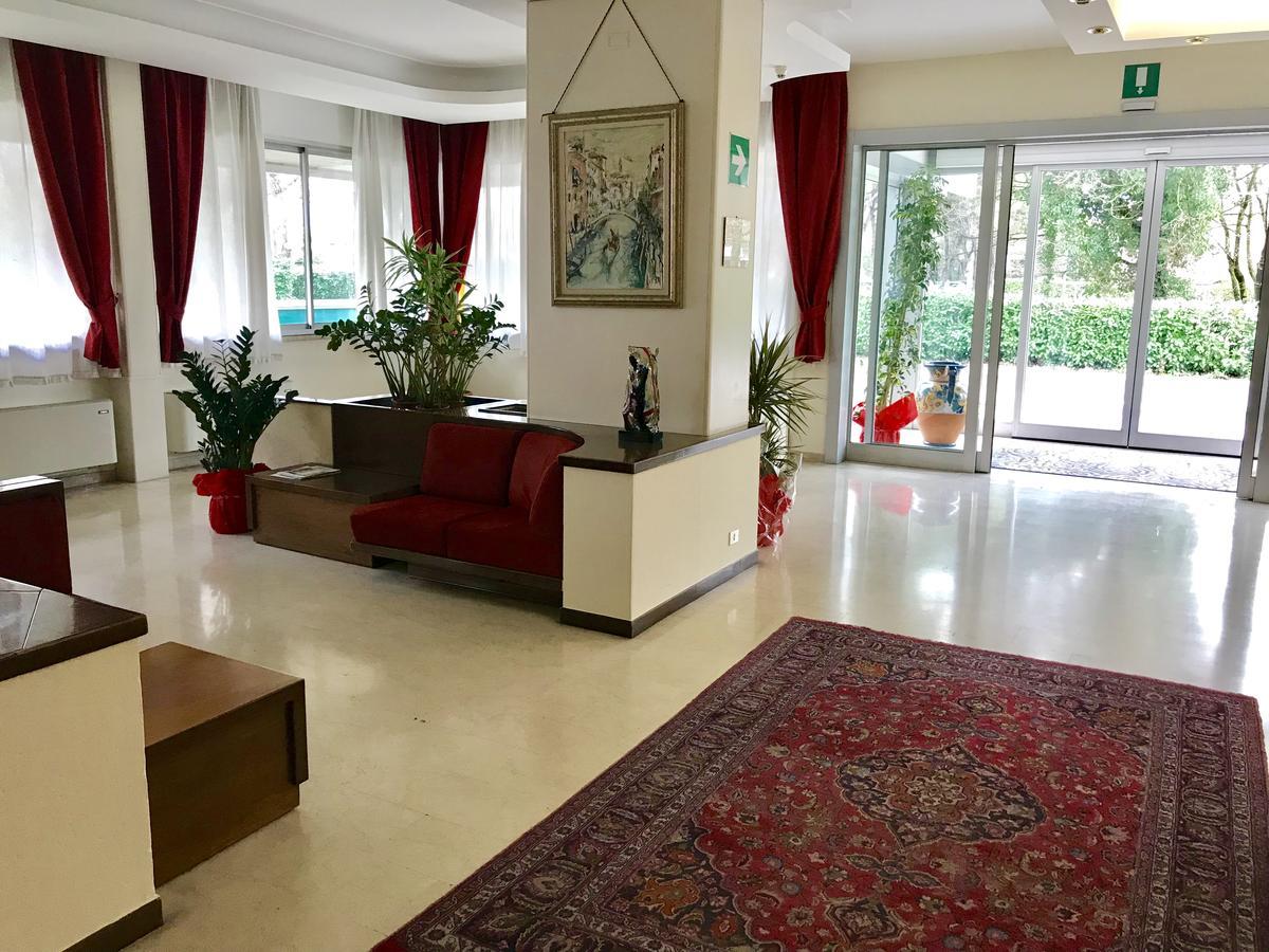 Hotel Albatros Местре Экстерьер фото
